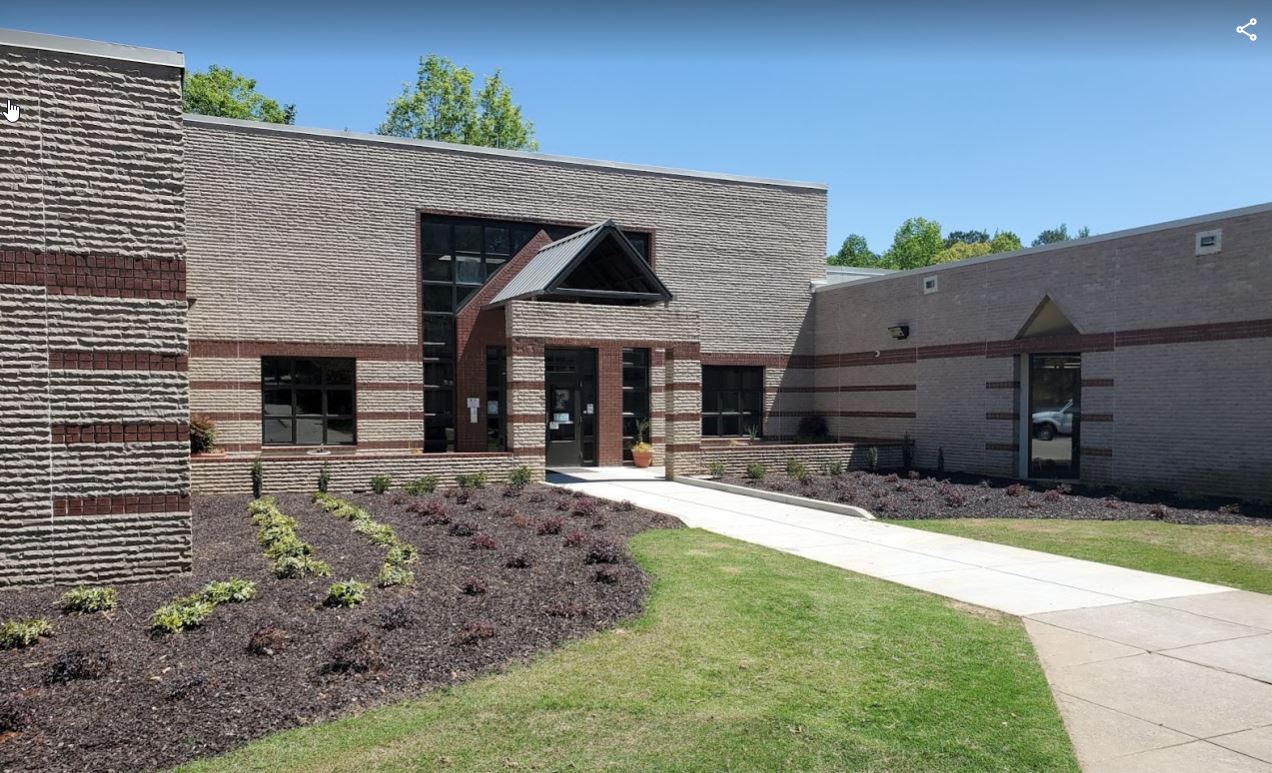 Pinckneyville middle school building front